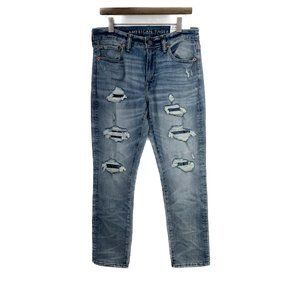AMERICAN EAGLE Slim Flex Ripped Blue Light Wash Jeans Size 32 NWT